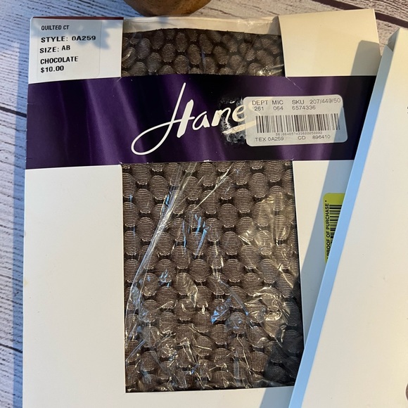 2 pairs of women’s tights - NIP - Picture 3 of 6